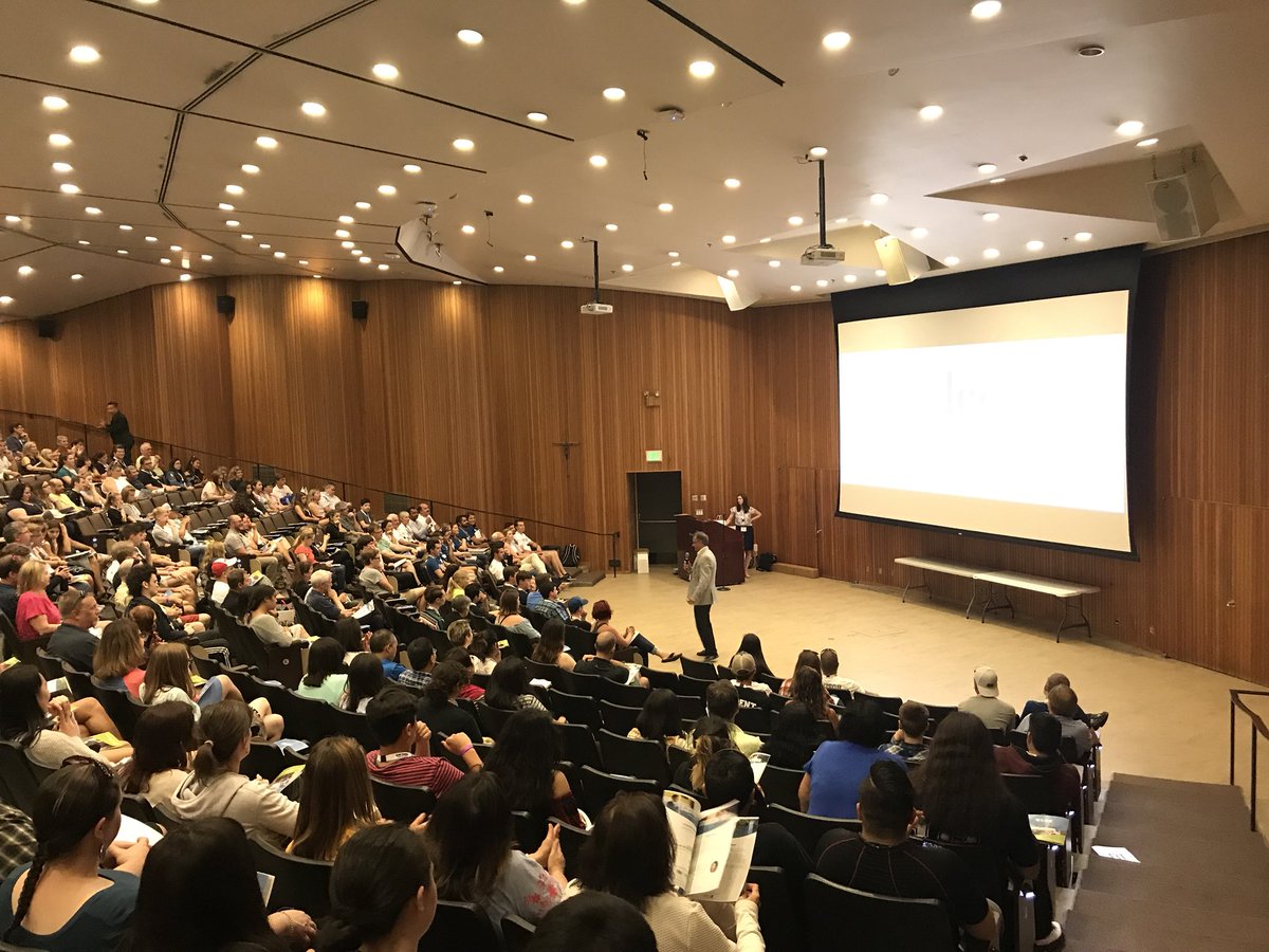 yebw's tweet photo. It’s great to see everyone at our 2018 opening ceremony. Thank you Graciela Cowger @SchwabeLaw for kickstarting our program with your inspiring and motivating presentation. @jeffgaus #yebw #yebwinspires https://t.co/Efx0xaeurv