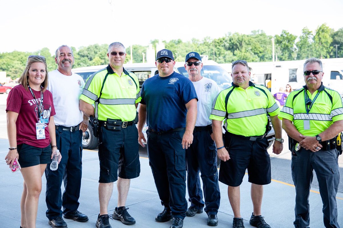 Thanks for keeping us safe Friday night at <a href="/firstonfront/">First on Front</a> <a href="/MonettPolice/">Monett Police Dept.</a> <a href="/Dwagenff15/">Dustin Stellwagen</a>