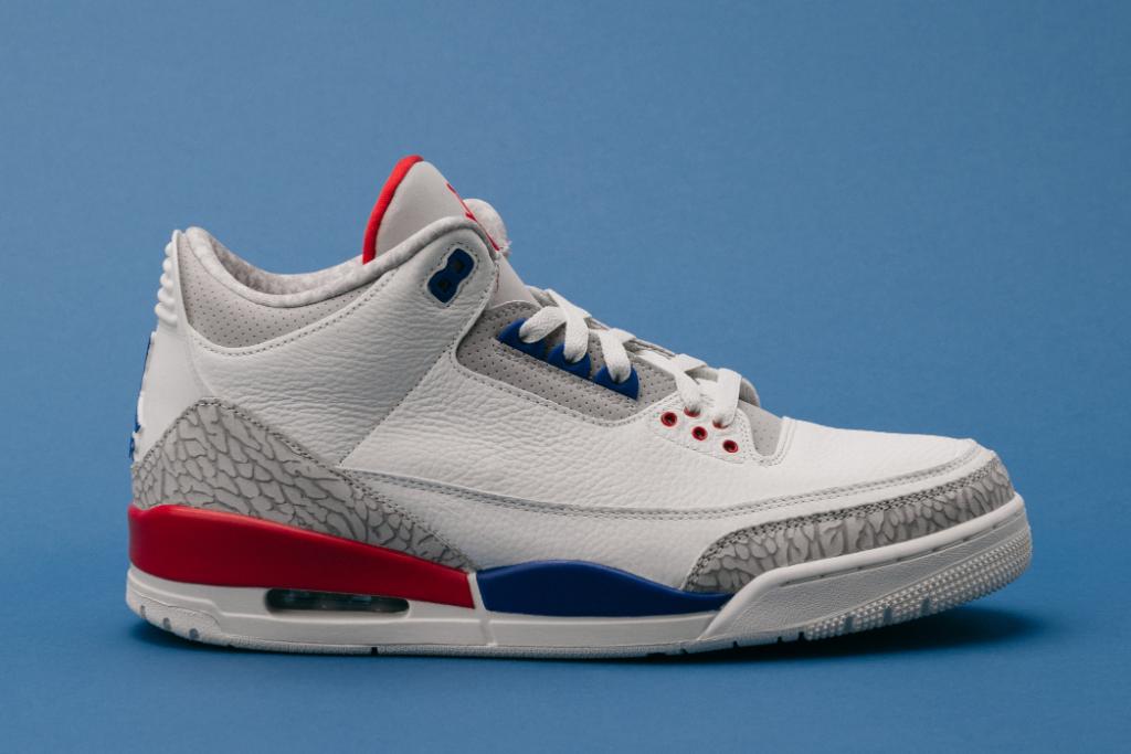 on Twitter: "The latest Jordan 3 colorway draws from the uniform MJ sported during Magic Johnson's Midsummer Night's Magic Charity Game in 1988. Cop here: https://t.co/Z6C41NtkOm https://t.co/X48ESniCpT" / Twitter