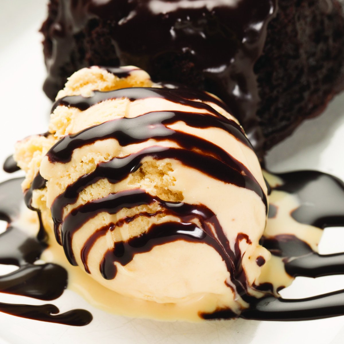 CommunalUT's tweet image. Did you know that July is #NationalIceCreamMonth? Kick off the weekend with something sweet 🍦.