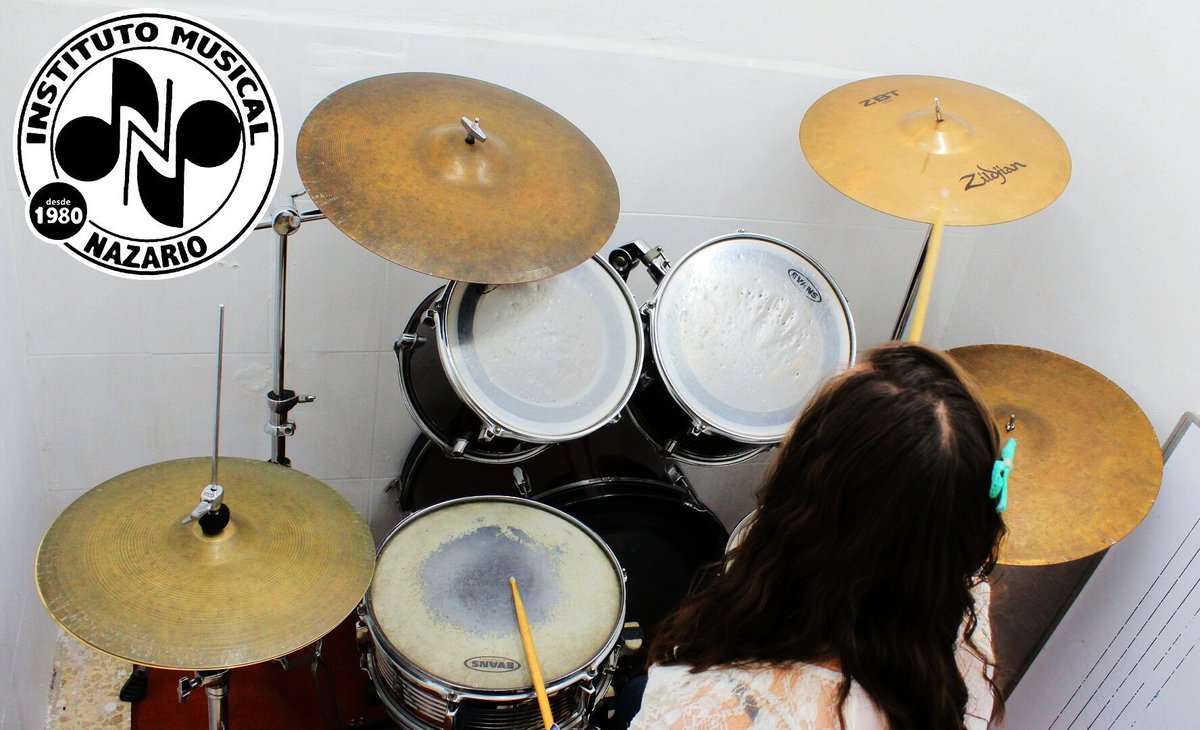 MusicalNazario's tweet photo. No sólo es golpear la batería... Aprende a tocarla y se el mejor con nosotros.
#bateria #musica #lecciones #institutomusicalnazario #music #drums #bombo #crash #hihat #caja #tarola https://t.co/MUy1SMSBlJ