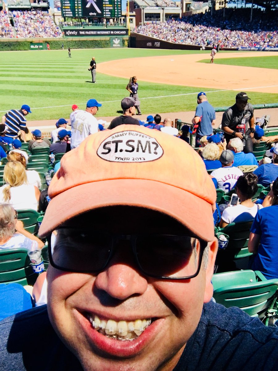 2PLYTP's tweet image. Came early for the Buffett tailgate _/)_🌴_/)_