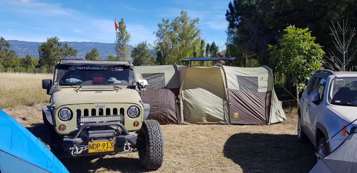 JeeperosDC's tweet photo. #FelizDomingo #jeeperosDC https://t.co/XAvLnH9A2t