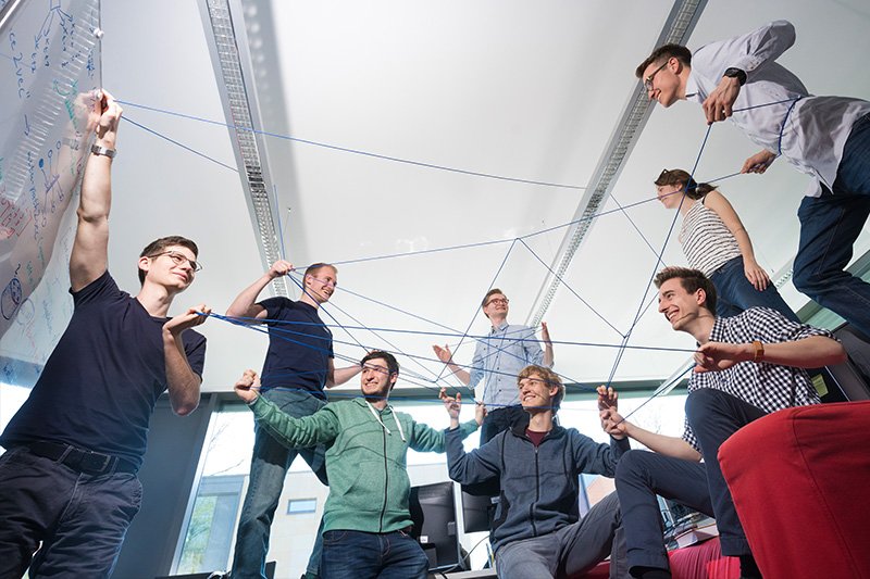 HPI_DE's tweet image. HPI-Projektteam erleichtert das Erkennen von Zusammenhängen zwischen Krankheiten. So sollen überschneidende Forschungsgebiete identifiziert und #Wissenschaftler zur interdisziplinären Kollaboration angeregt werden: ow.ly/kNdr30kOz3v #Graph #Graphexploration