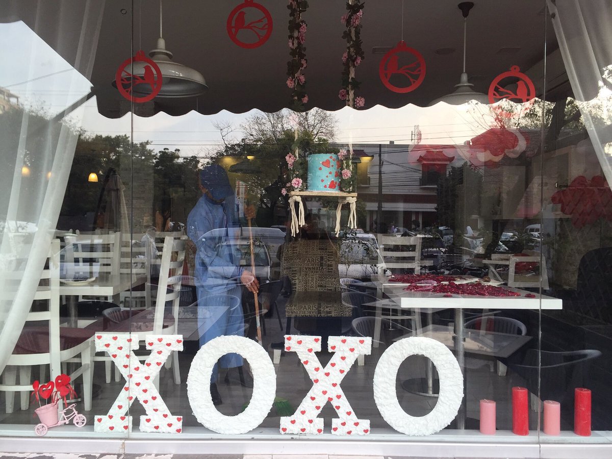 EventsQn's tweet image. Sweet affairs display #Valentines