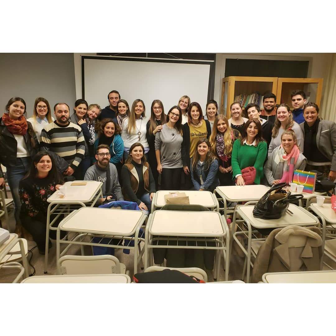 Marksocialvm's tweet photo. ❤️Gracias y felicitaciones❤️ a los 26 asistentes al cuarto Taller Aprende a ser Community Manager en el instituto de Extensión de la UNVM ❤️🤳

📅Próxima fecha!!! 3 de agosto!!
🤓NO TE QUEDES SIN TU LUGAR🤓

 #soycommunitymanager #CommunityManager #RedesSociales https://t.co/FVI8wpER4r