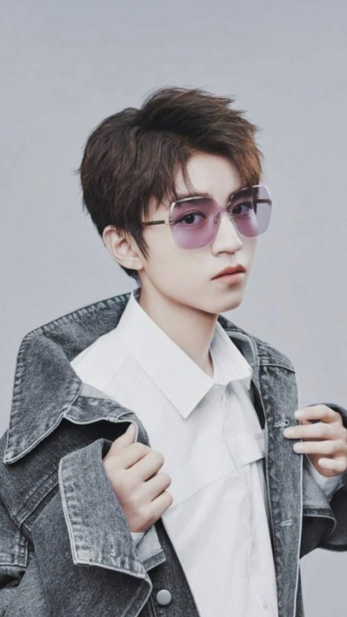 ForTFBOYS__Lu's tweet photo. 中華勢が好きです
追いたい方々が多くなってきてます
にわかって言われないように頑張りたいです。
よろしくお願いします🙇🏻‍♀️🙇🏻‍♀️

#鹿晗 #luhan #王俊凯 #WANGJUNKAI #NINEPERCENT 
#蔡徐坤 #陳立農 #范丞丞 #JUSTIN 
#林彦俊 #朱正廷 #王子异 #小鬼 #尤长靖 https://t.co/WhMtiFpxH2