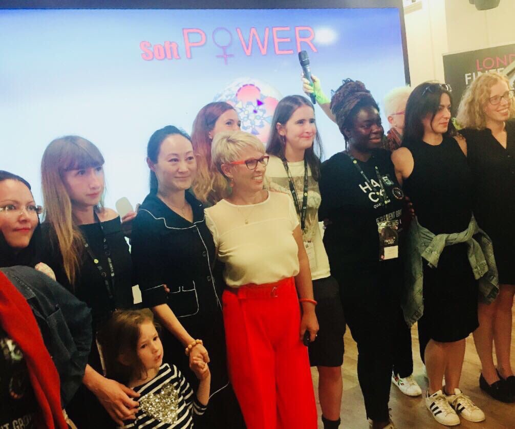 lisagshort's tweet image. #Womeninblockchain London Fintech 2018 #HackQuantum from all reaches of the world!