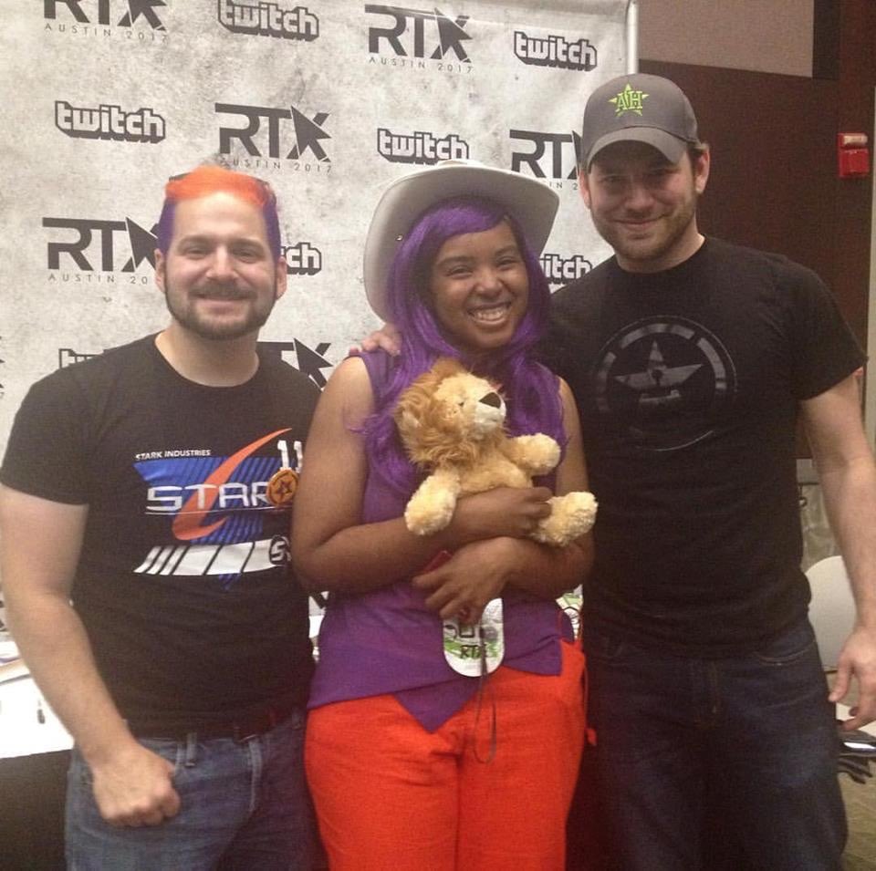 TabiDramaQ's tweet photo. I loved waiting to see the Battle Buddies at their autograph session! That was one year ago today! ๐ฑ Still wonโt forget when @RyanTheTwit pointed at me in the line and I freaked out lol Even in my purple wig, he still noticed me. Will he notice me this year? #RTX2017 https://t.co/vmkuXkLDQ2