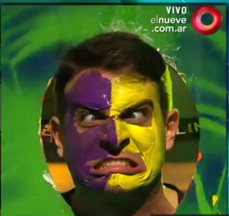 DiegoPellegrin1's tweet photo. Jaja llegue tarde pero tenia que compartirlas... El gerente y sus caras de meme @nicokrupnik @combatearg  #CombateMeme https://t.co/CnEx8A8pi1