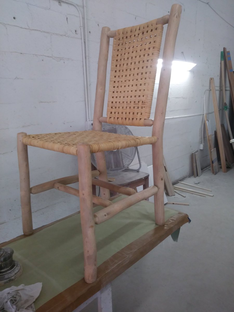 Justnew4Ucom's tweet photo. Thank you Fred enjoy your chairs. I removed scuff marks from the chair. Alberto Portalatin Justnew4u https://t.co/hMoJNZUpym