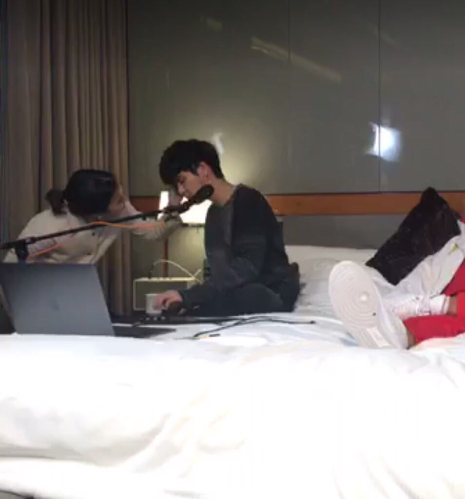 nanbellllll's tweet image. เกียก็จะดูแลเก่งหน่อยยยย น่ารักมาก ดูแลดี ดูแลเก่ง ชอบเวลาทั้ง2คนอยู่ด้วยกันที่สุดเลย 💕 #thetoys #kakia #thekia