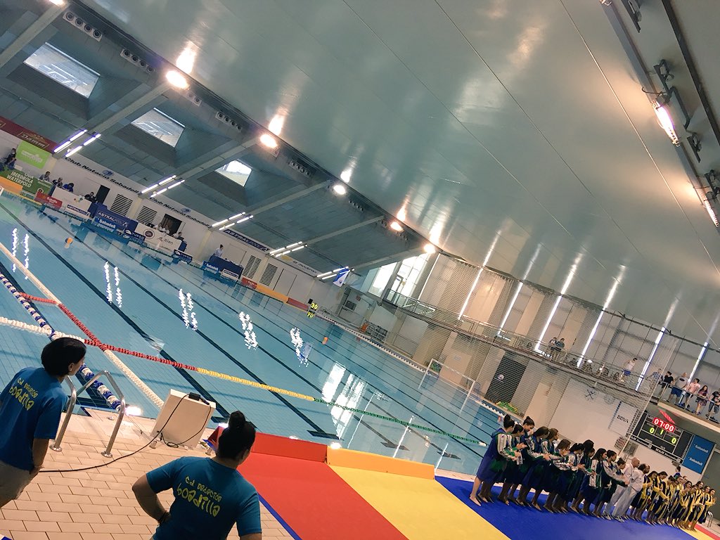 cnboadilla's tweet photo. #WP #CECF18
Arranca la final por la #medalladeoro contra @CEMediterrani
#vachiquis
#pasoapaso
#unpartidomas https://t.co/QIqfs5k5E9