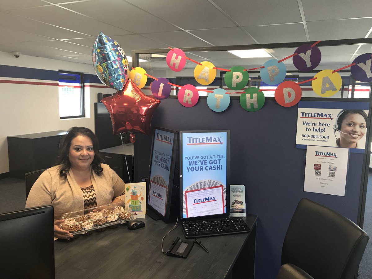 Happy Birthday to my awesome SM <a href="/AmandaAmbriz3/">Amanda Ambriz</a>  🎉..!