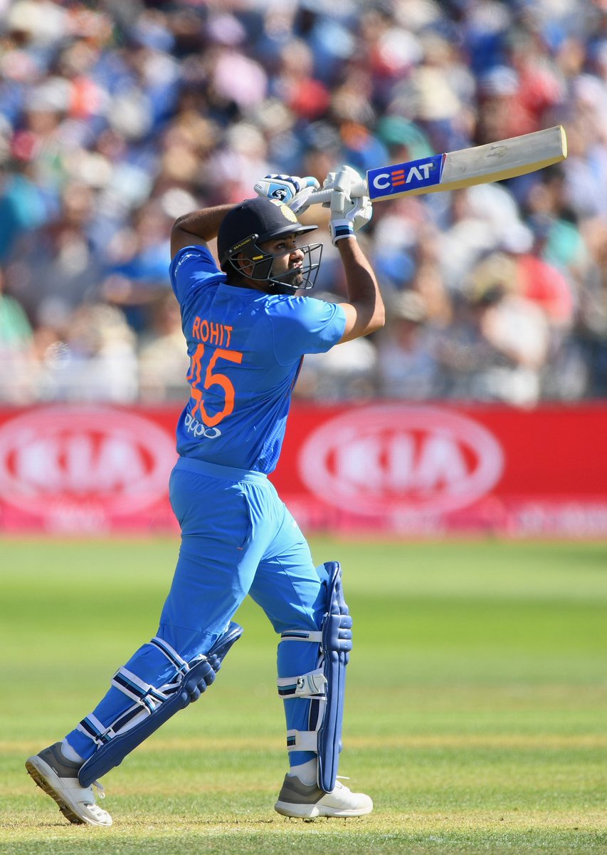 sachin_rt's tweet photo. Such clean hitting by @ImRo45!!
This innings was a pure joy to watch. Hope this form translates to the ODIs. (Thanks for helping my 19th over prediction come true! 😜) https://t.co/xZnyAFm1Sj