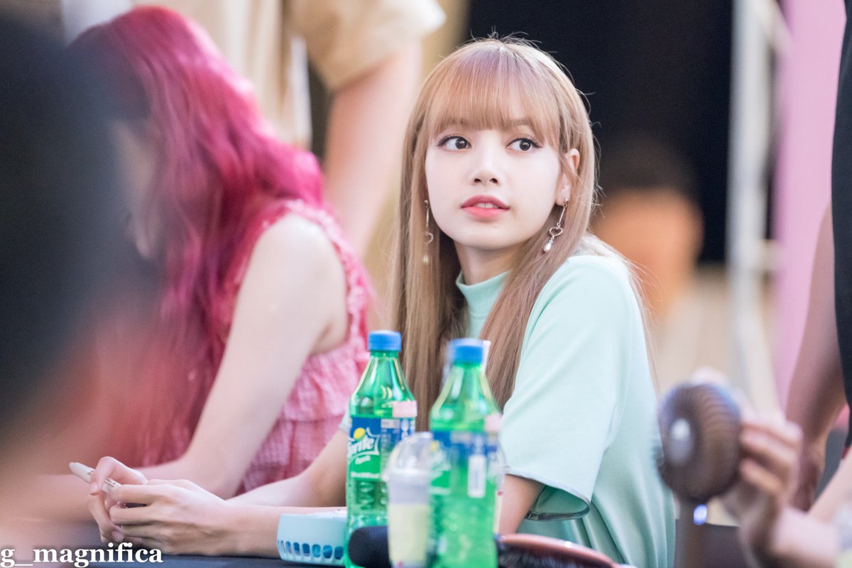 がっちゃん 갓짱 여의도ifc몰 사인회 ヨイドifcモールサイン会 블랙핑크 리사 Blackpink Lisa リサ T Co 63pvduwil0 Twitter