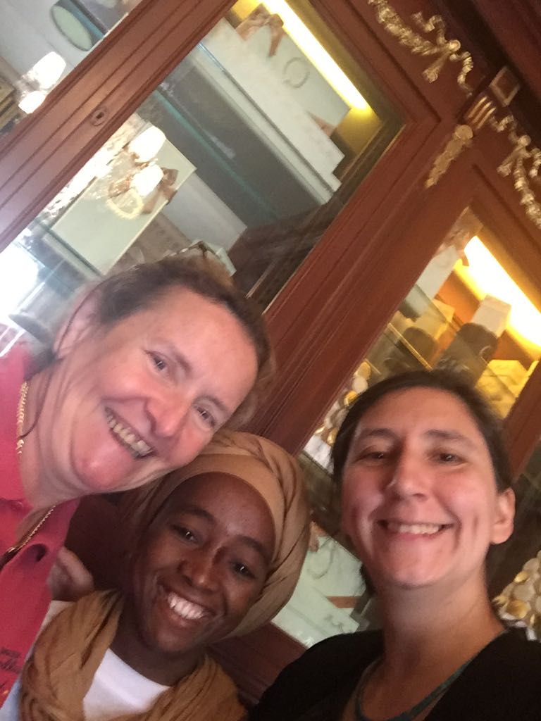 falher3's tweet photo. week-end à Paris en mode @CitaoForum avec @Nancy_OnTour et @ChristineCluzel pour parler de #Femmes et #Nulerique #partenariat amitié #Franco_Nigérienne @FemmeTic #womenempower https://t.co/FCjyvhLl92