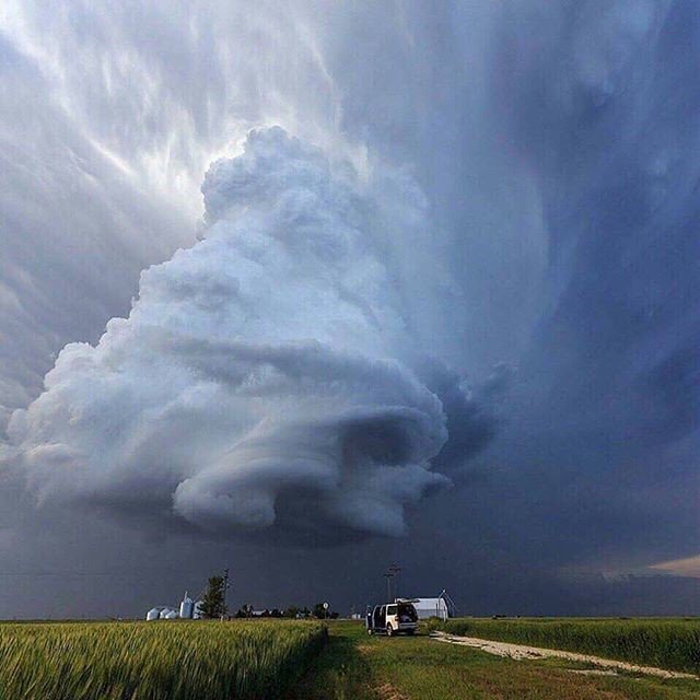xtinaesposito's tweet photo. Reposting @aida___mood: - via @Crowdfire
https://t.co/aeka7UJZM6 .
.
.
#hot #traveler #traveling #awesome #travelgram #photo #neoninspiration #onedirection #instagramers #travelblogger #my #neon #inspiration #fun #quotes #music #igaddict #sun #travelling #sky #bored #shoutout https://t.co/lr64AuUWIv