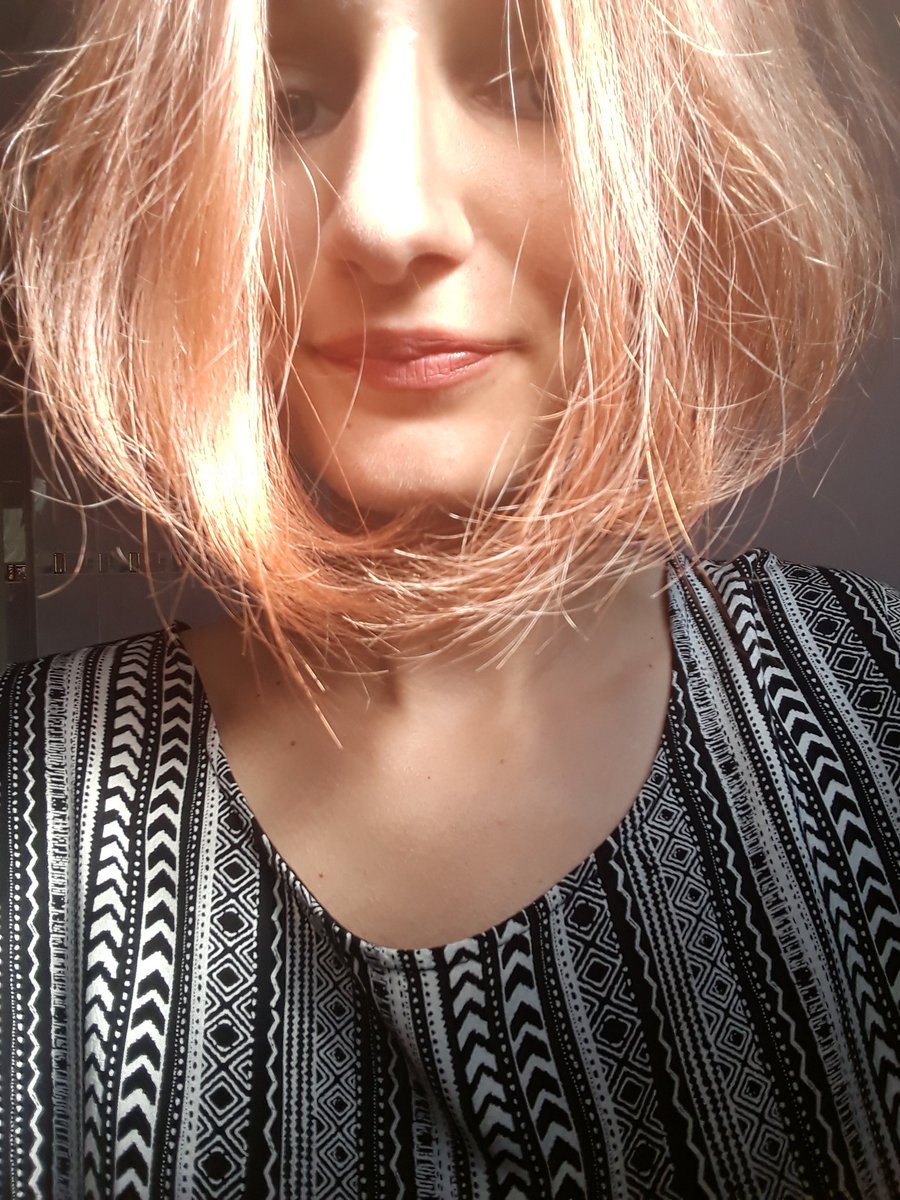 littlewylla's tweet photo. #selfail #rousseur https://t.co/swUDvsFAth