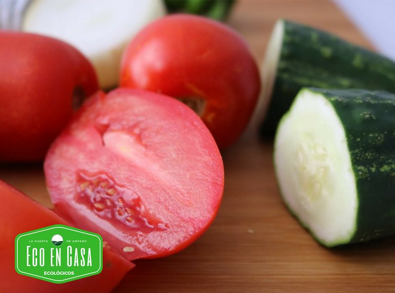 huertadeamparo's tweet photo. Rico, rico, así CONSUMIMOS el GAZPACHO con recetas sencillas- 
  Aquí tienes GAZPACHO ECO, ONLINE con DESCUENTO y en todos sus ingredientes ECOLÓGICOS en tu casa en 24/48 h ,. >>> https://t.co/Sb4xggfeQ8 https://t.co/gd17noXIxJ