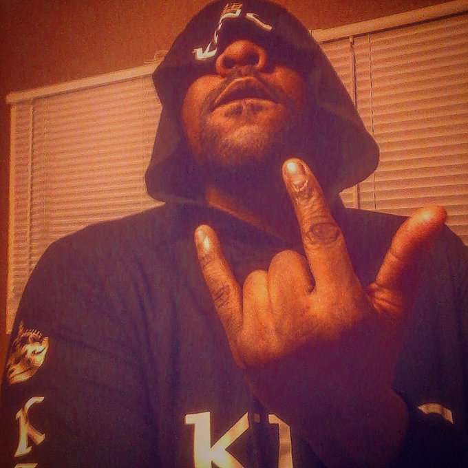 #NewProfilePic https://t.co/6Ksd6S2Y4n<a href="/tag/newprofilepic"class="tags">#NewProfilePic</a>