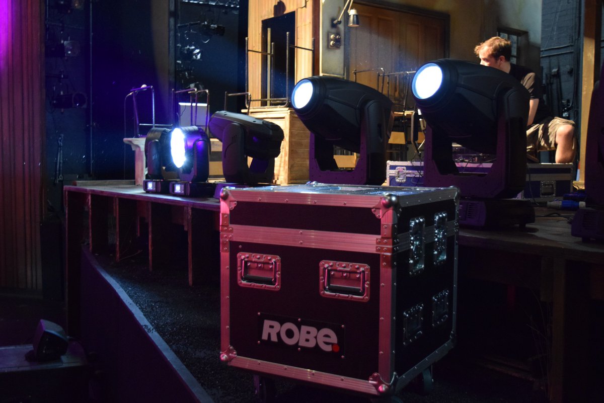 Cueoneireland's tweet photo. Almost 1 year since we supplied the @AbbeyTheatre with their new @Robelighting DL7S. DL4S and Spiders. Since then we have now added Robe DL7S, Spiders, 300Wash and CYC FX 8 to our hire stock. Get in touch for pricing/availability. #robe #dl7s #spider #ireland #cycfx #ItsShowtime https://t.co/JizzcIDNar
