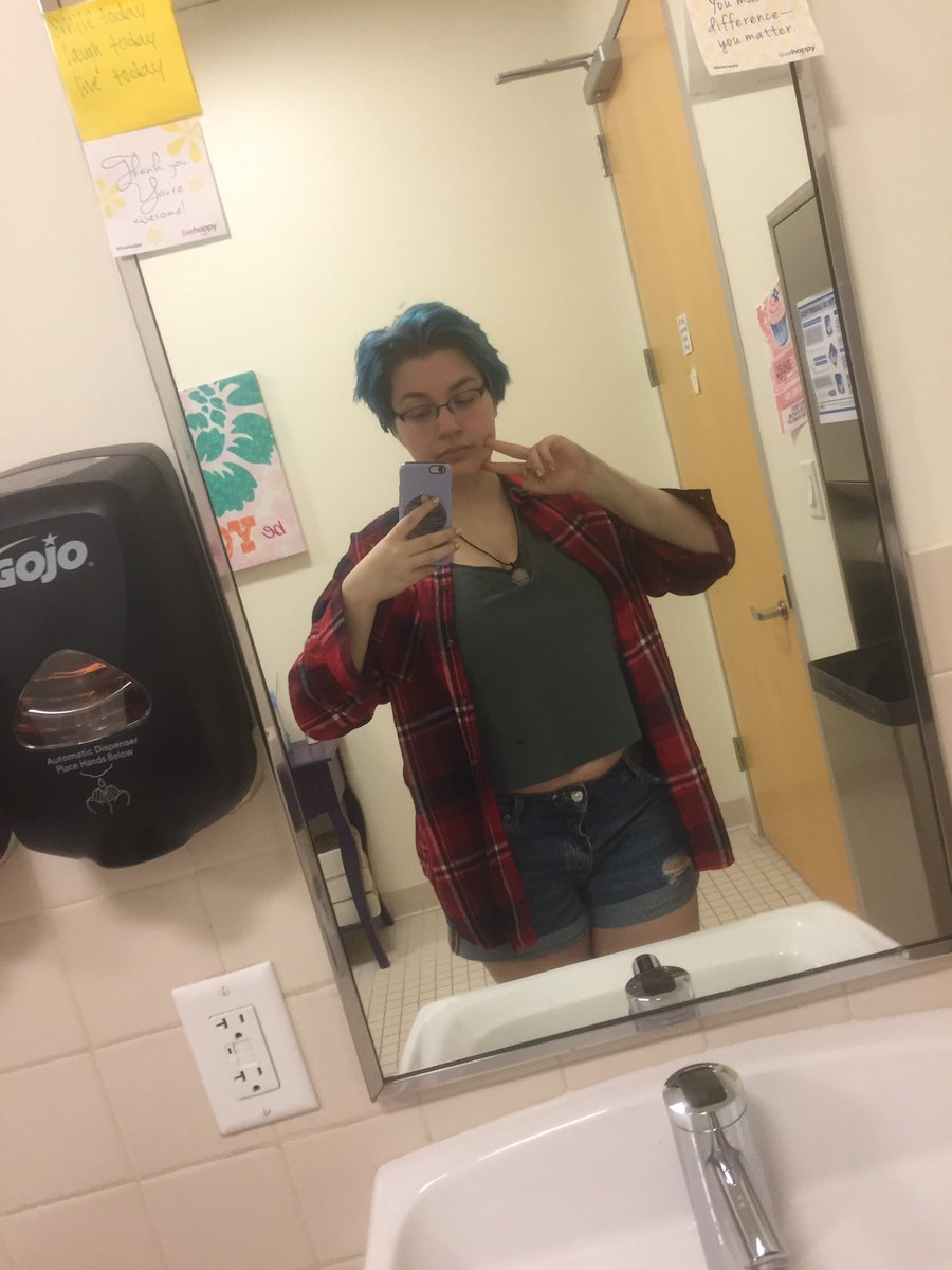 genuinepizzaboy's tweet photo. [they/them] Late to the party but have some new and old selfies for #notyourbinary ! https://t.co/3iWVTiZb1J