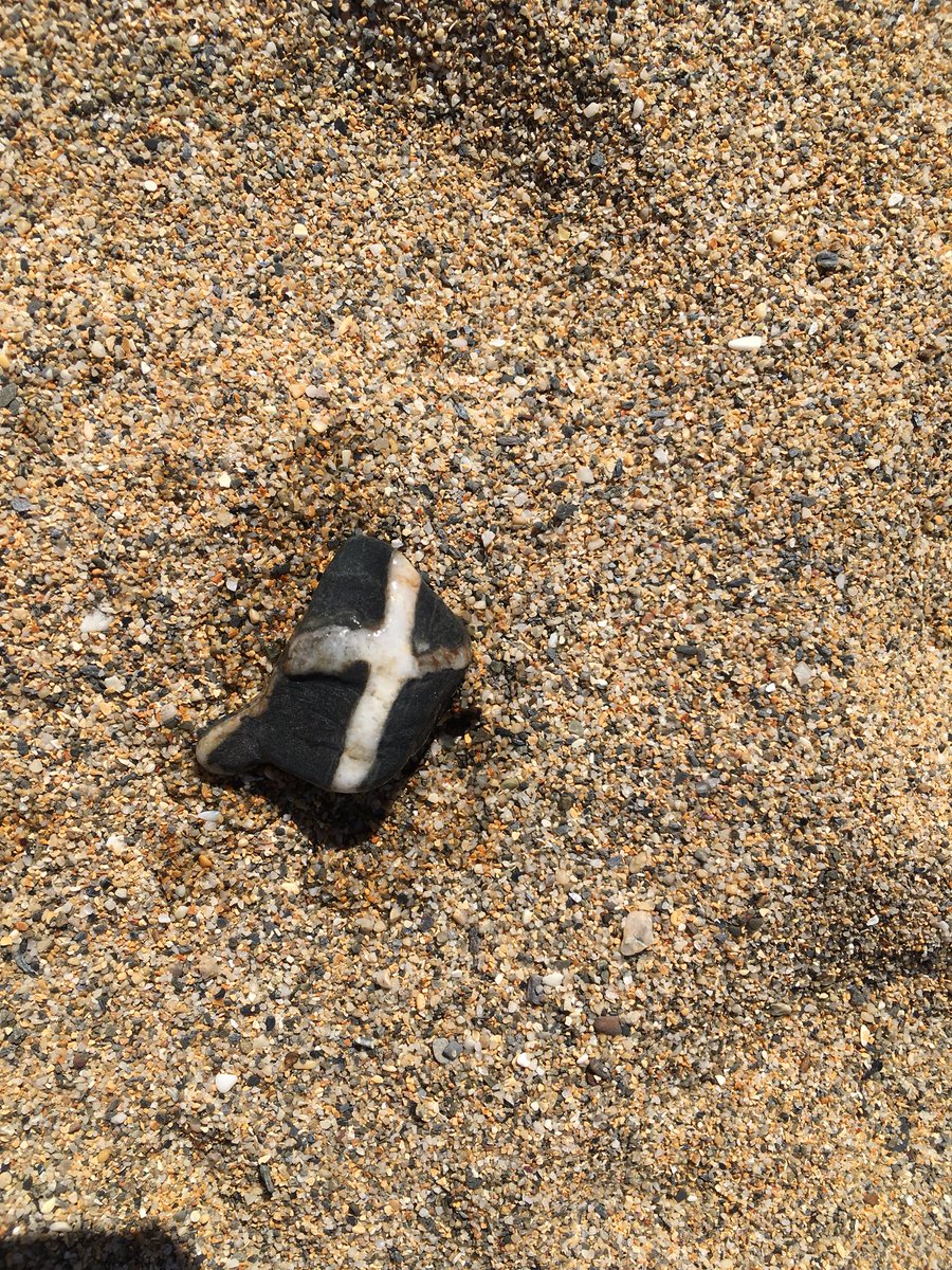 Found the #StPiran flag on this stone at Porthbeor today.
