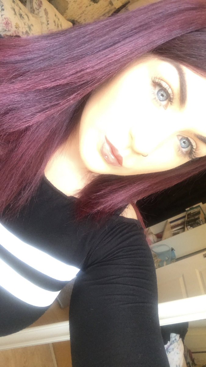 TaylorsPiglet's tweet photo. #findom and @taylorhearts_xx took over and now she controls my life. I worship you Goddess. Daily ass worship, tributes and humping is now my life. @CMP_4U @RTSLUTT2018 @Royalty_Promos @LoverTgurl #exposed #paypig @SlimerRT https://t.co/PUriEoIQw6