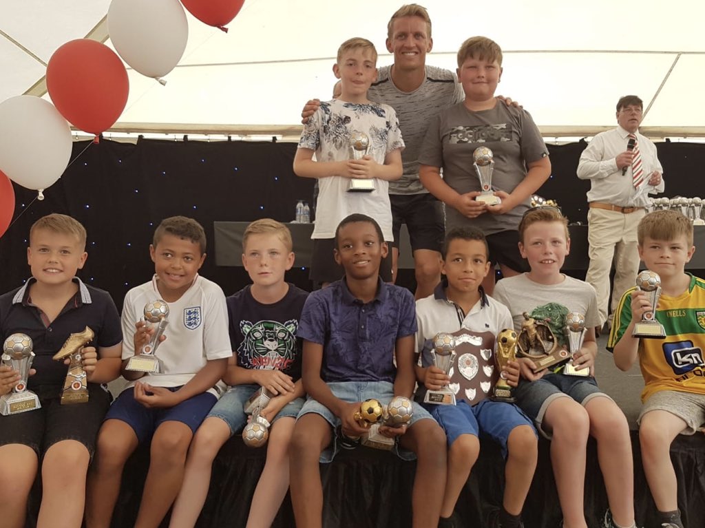 AJBrodrick's tweet photo. The resident 10 year old (Alfie - far left) has only gone and won Parents Player of the Year AGAIN, this time awarded by @CarlBaker7 @Coventry_City Superb award, well done son. @ctkfc1946 #CTKFC π΄β«οΈβͺοΈ https://t.co/2Sd6Cqh1Ib