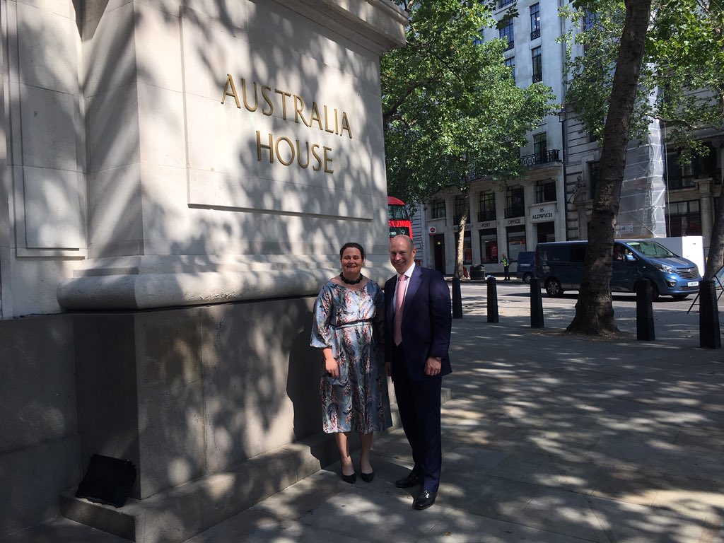 Very productive at the Australian High Commission with @SimonGrant_FCA and CAANZ Councillor Andy Robinson - @Chartered_Accts has an ongoing advocacy program to ensure that members have ongoing employment access to the UK economy.