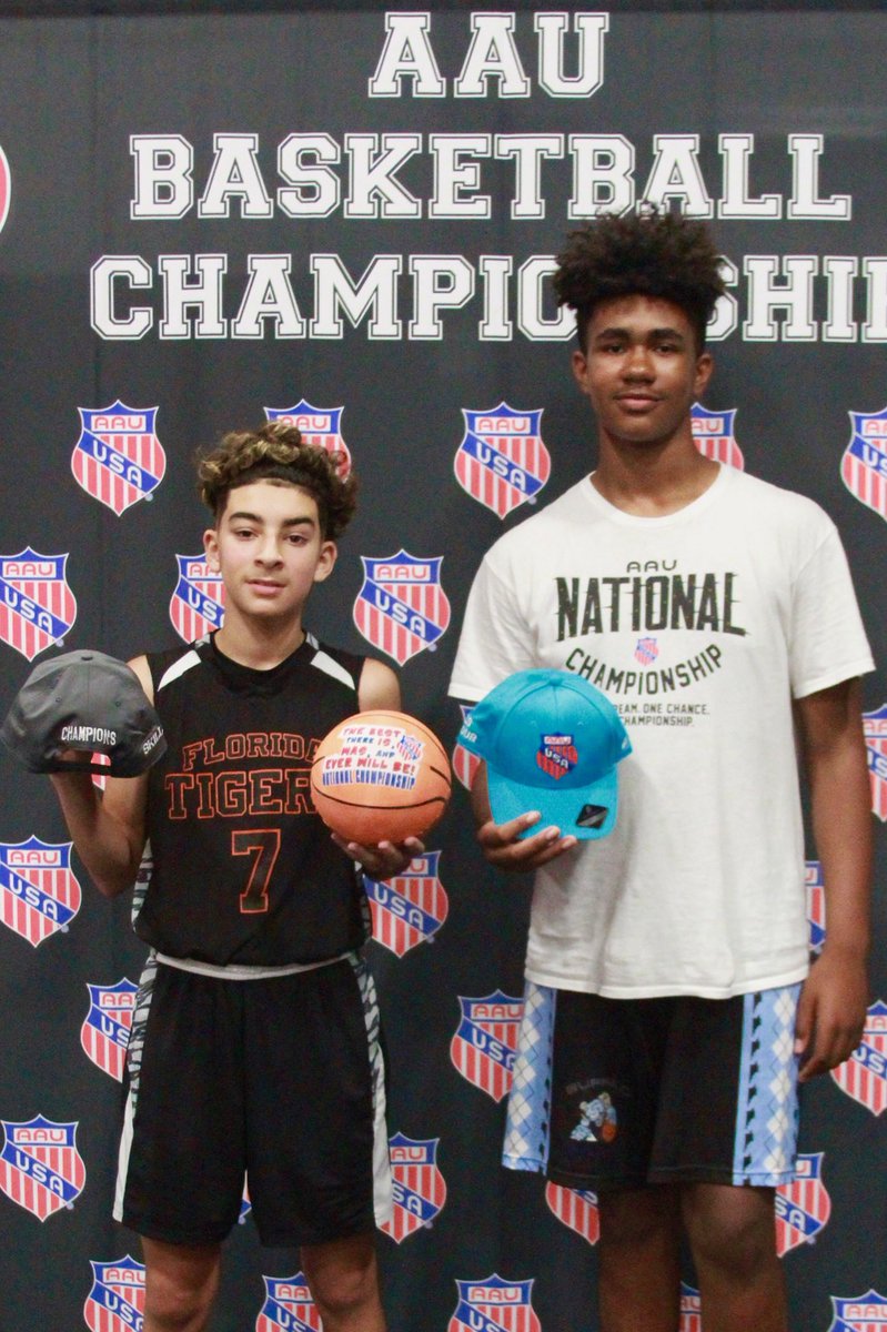 AAU_Basketball's tweet photo. Winners of the 3-point shootout from their respective skills competitions! @ESPNWWOS #AAUBBallNationals https://t.co/oSKFCSfzQh