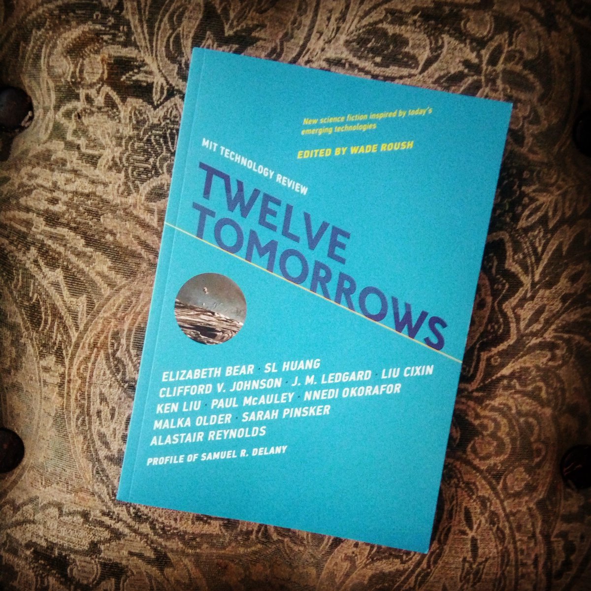 Occasionally you feel like you're holding something special. The stories in Twelve Tomorrows edited by @wroush were inspiring, thought provoking and shockingly moving. Thank you #JMLedgard @liu_cixin @kyliu99 @Nnedi #AlastairReynolds @asymptotia