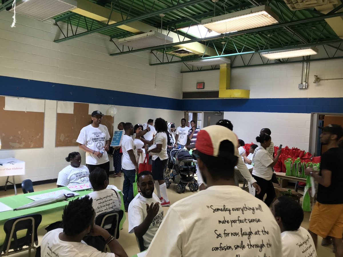 Ccrprbailey's tweet photo. The 4th annual community walk of hope for peace is about to start. This event honours those who have lost their lives through gun violence. PEACE #tps32division #TCHC #safecity_TO #CommunityEngagement #communitypolicing #communitysafety https://t.co/fqsHiT4jBF