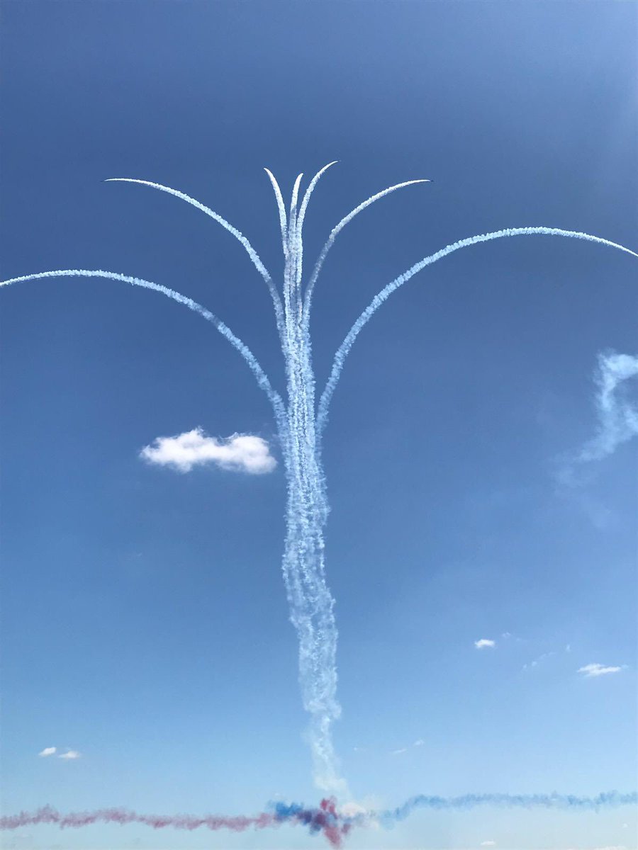 rossharrison81's tweet photo. @RAFRed1 Pics from my brother at Silverstone today! Good strong #smokeongo https://t.co/ixYESz7SNb