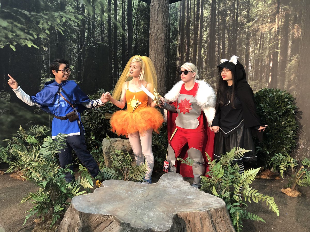 tannerhurleyy's tweet photo. here‘s one of my fave pics from our homestuck group! anime expo has been so chaotic but I’m so glad these cosplays finally worked out. 💙💜❤️💚 https://t.co/V3JmNy7wQX