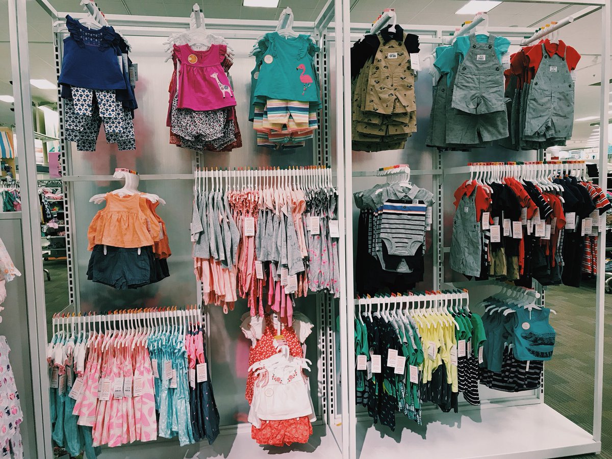 Amyp_1281's tweet photo. Before &amp; afters in NIT 🤦🏻‍♀️ #VisualMerchandising #target #vm #JustOneYou https://t.co/tRcsTedNqv