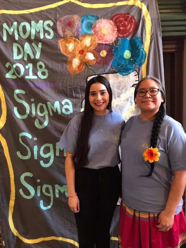 hilo club tweet media