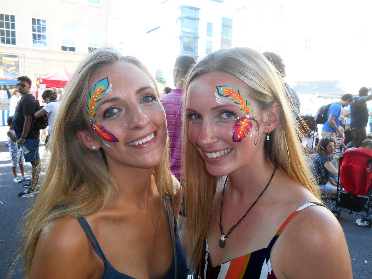 FantazzyFP's tweet photo. What an experience painting at St Paul's Carnival 50th Anniversary yesterday. #stpaulscarnival #fantazzyfacepainting @StPaulsCRNVL https://t.co/EEKBrlXyRV