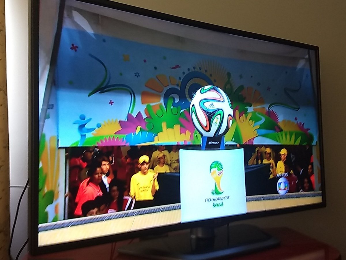 oficialpales's tweet image. Eu, meu irmão e meu amigo estamos promovendo um #rememberday do 7x1 no exato horário do jogo!

Vai, Brasil!!!!