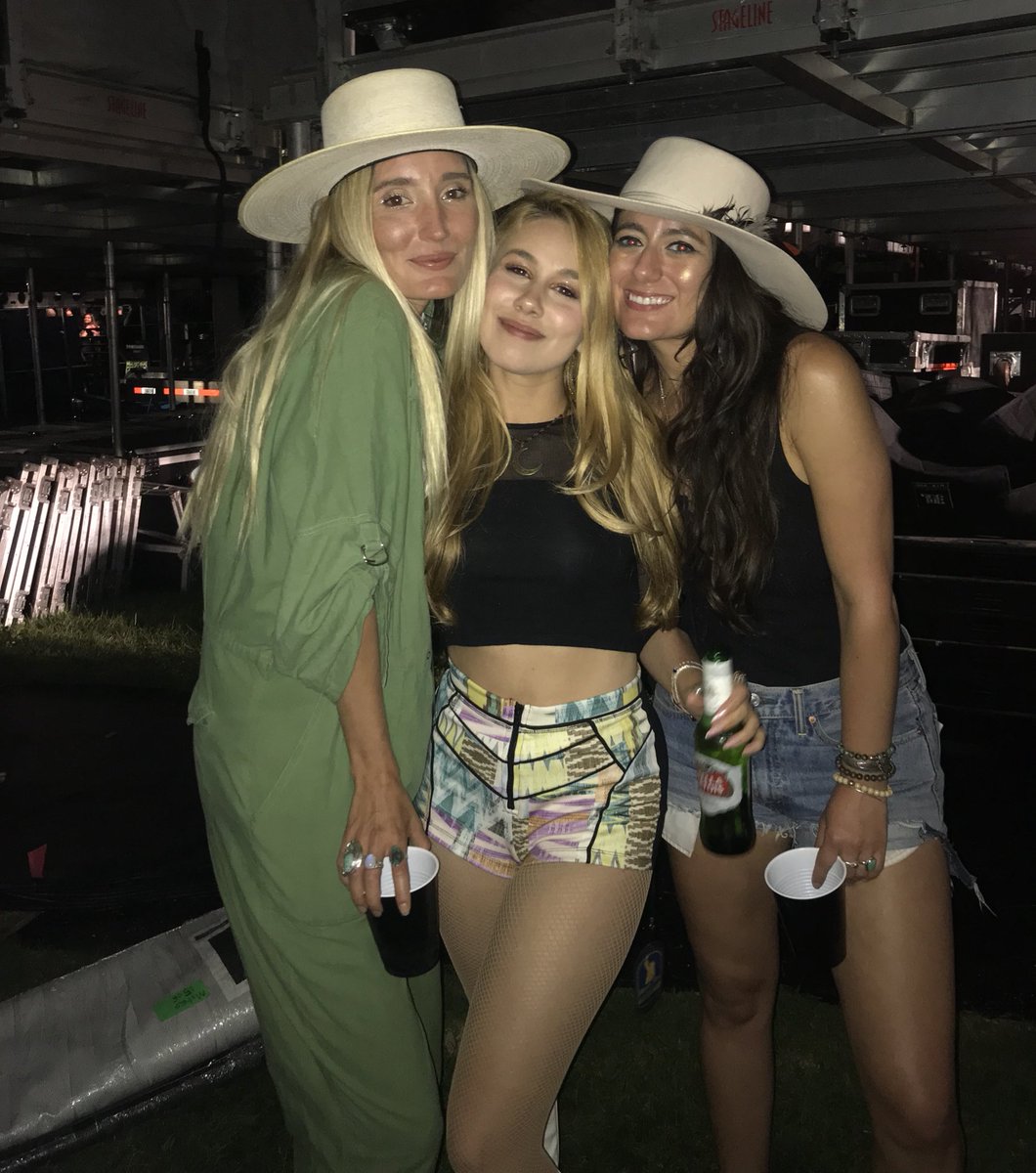 HaleysTusk's tweet photo. .@haleyreinhart post show back stage hang out with @thesisterhood @RealRubyStewart @alyssabonagura Opening for @iamstevent #napervilleribfest .
#FunFact #rubystewart is @rodstewart daughter 🙂
https://t.co/8Dlla6HQ0n https://t.co/C2o8WRxYSD