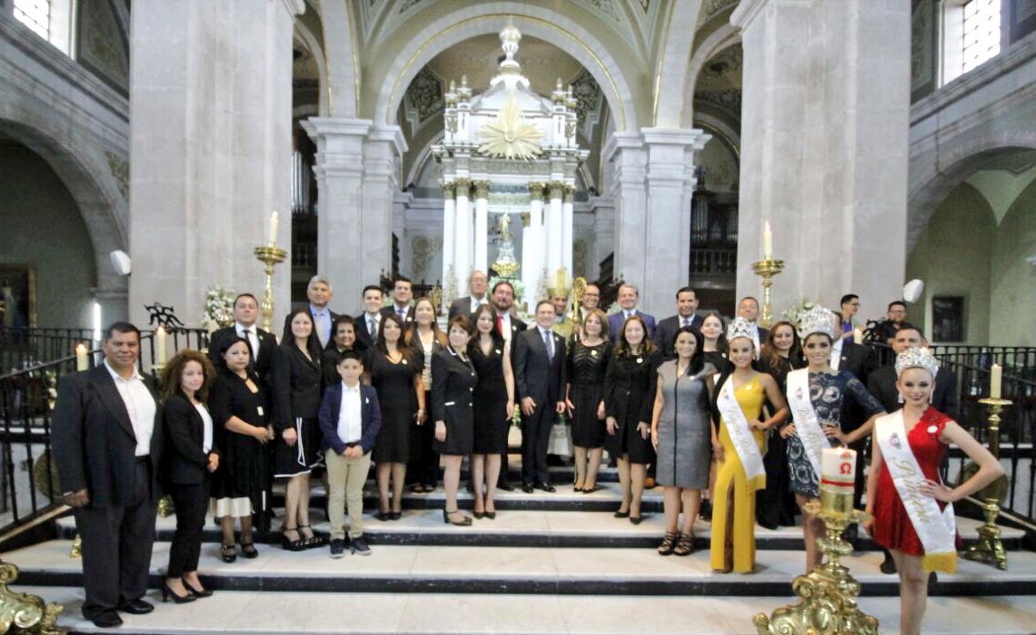Un gusto saludar a los asistentes de la misa de acción de gracias ofrecida por el arzobispo José Antonio Fernández Hurtado, con motivo del 455 Aniversario de la ciudad de Durango.