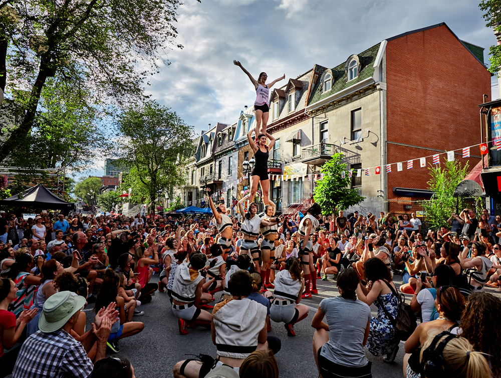 Les minutes complètement cirque : déambulatoire captivant lesmeconnus.net/minutes-comple…