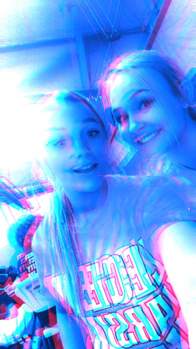 brookececil15's tweet photo. @amberyounge_  happy birthday bambi!! love you &amp; all the weird ways you stand. thank you for laughing at all my jokes, have the best day‼️😚💕🎉🦒 https://t.co/VZ2jIVQKZa