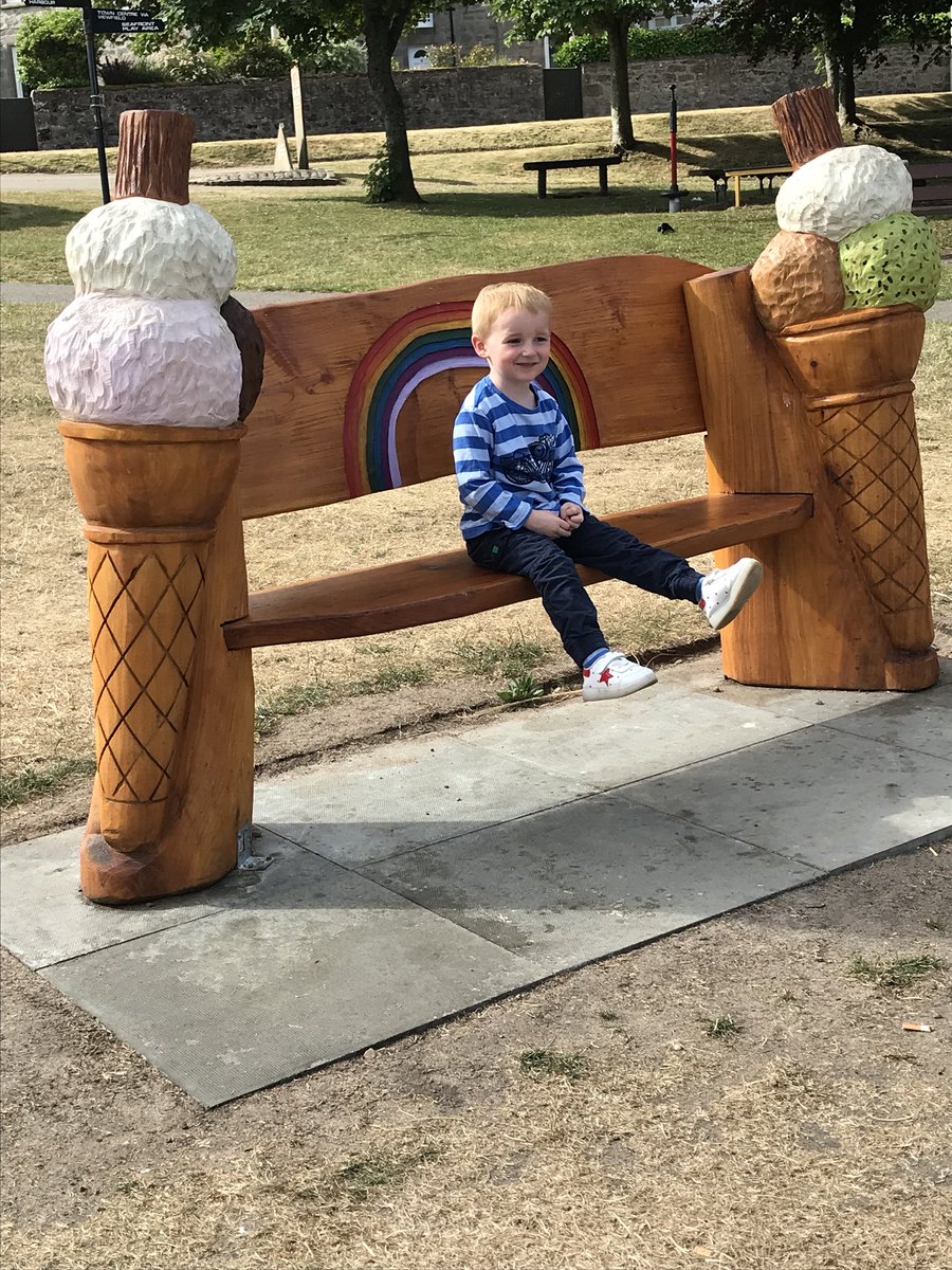 JenBowie5's tweet photo. He loves this bench!! #icecreambench #teamhamish #jamesattheputtinggreen https://t.co/XY5TusIZWx