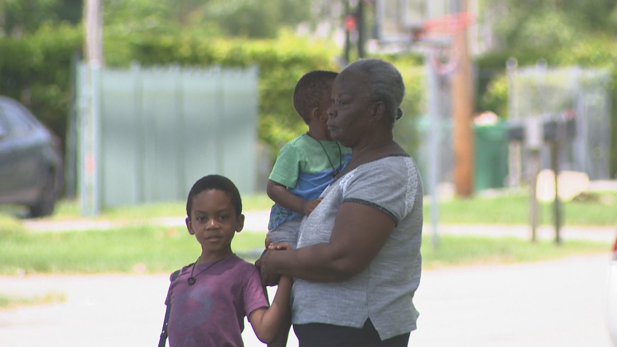 Grandmother, 2 young boys carjacked outside Miami-Dade gas station bit.ly/2J9w1Aa https://t.co/7PqKrtgN8x