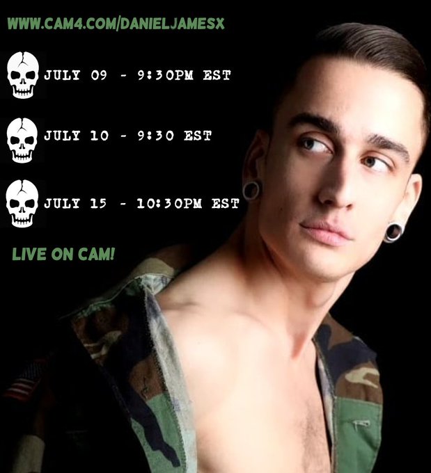 2 pic. TOMORROW NIGHT!
I return to @cam4_gay where I will be broadcasting live #cam shows.
Catch my first