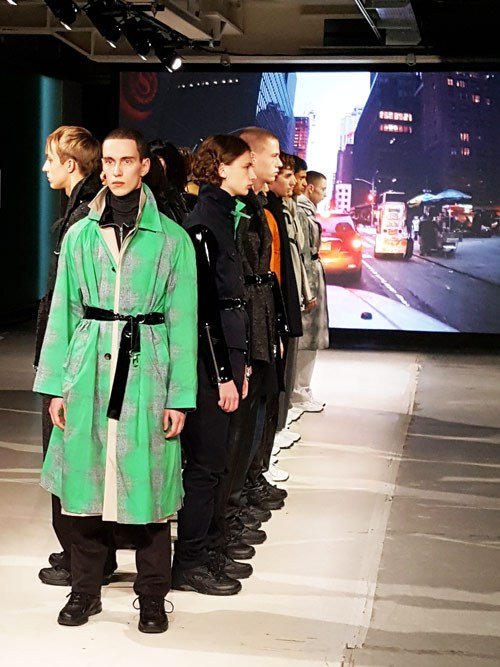 TrillionPeak's tweet image. Drop into Tonsure's collection at London Fashion Week Men's AW18. Get up close! bit.ly/TonsureAW18atL… #LFWM #Tonsure