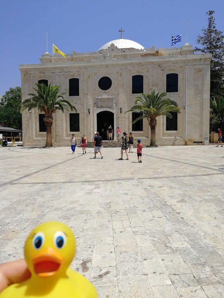 Digital_Exp's tweet photo. Ca continue pour les vacances du canard ! On part en Crête cette fois ! #heraklion #crete #holidays https://t.co/1WUVPv90wf