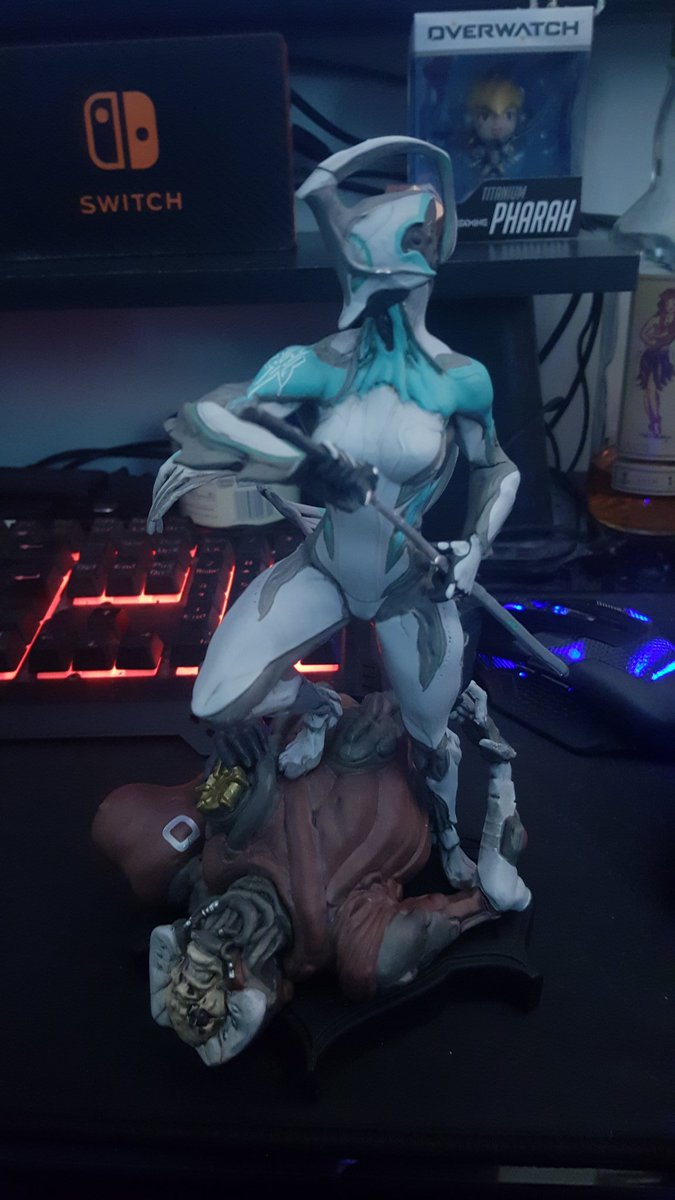 sh0tface's tweet photo. So I have a new love. @rebbford thank you space momma and the whole @PlayWarframe crew for an awesome weekend #tennocon2018 #TennoCon #nyxisbae https://t.co/mqXzKl7alG